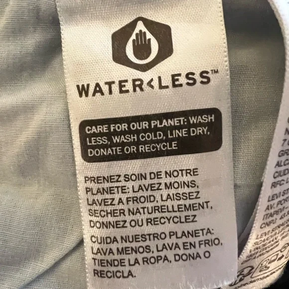 Levi’s Premium Low Loose Jeans •Woman’s 23 x 30 • Vintage Light Wash - Picture 11 of 11